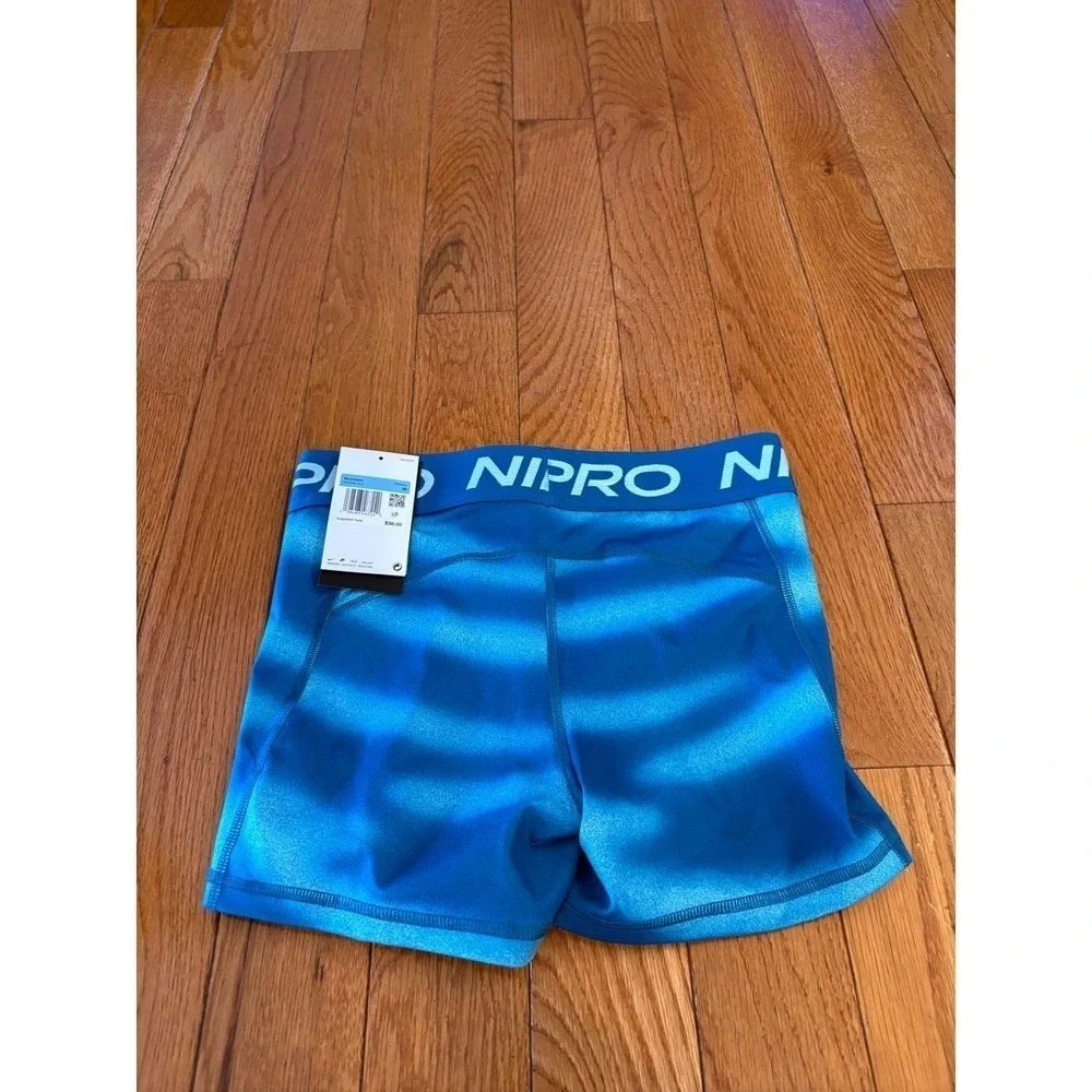 Nike pro women